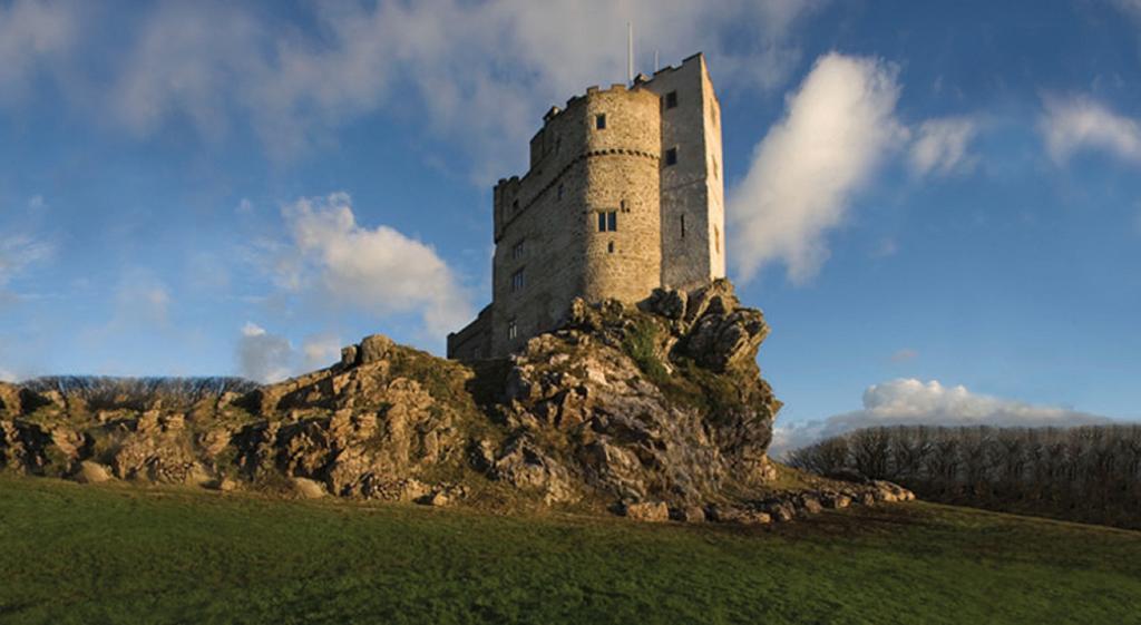 Roch Castle Hotel Екстериор снимка